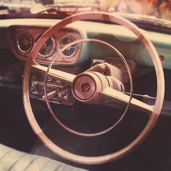 steering wheel 1
